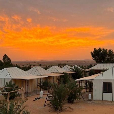 Toop Luxury Camp 호텔 메르주가 외부 사진