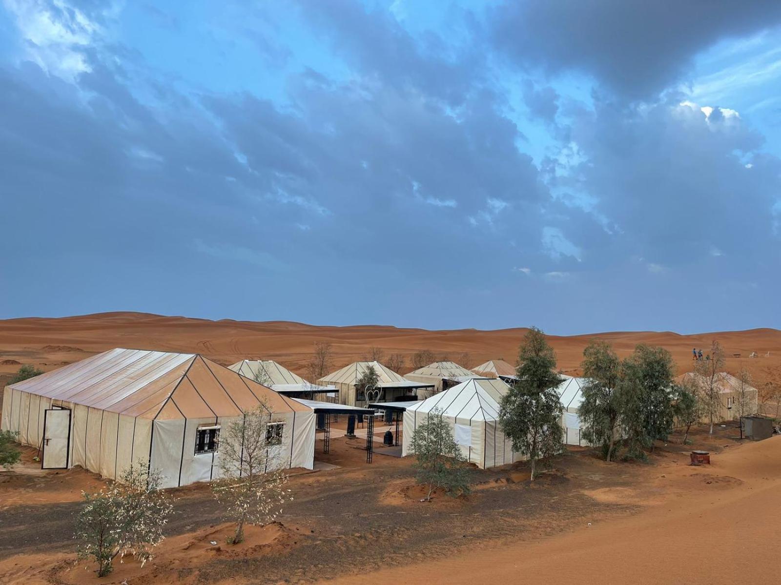 Toop Luxury Camp 호텔 메르주가 외부 사진